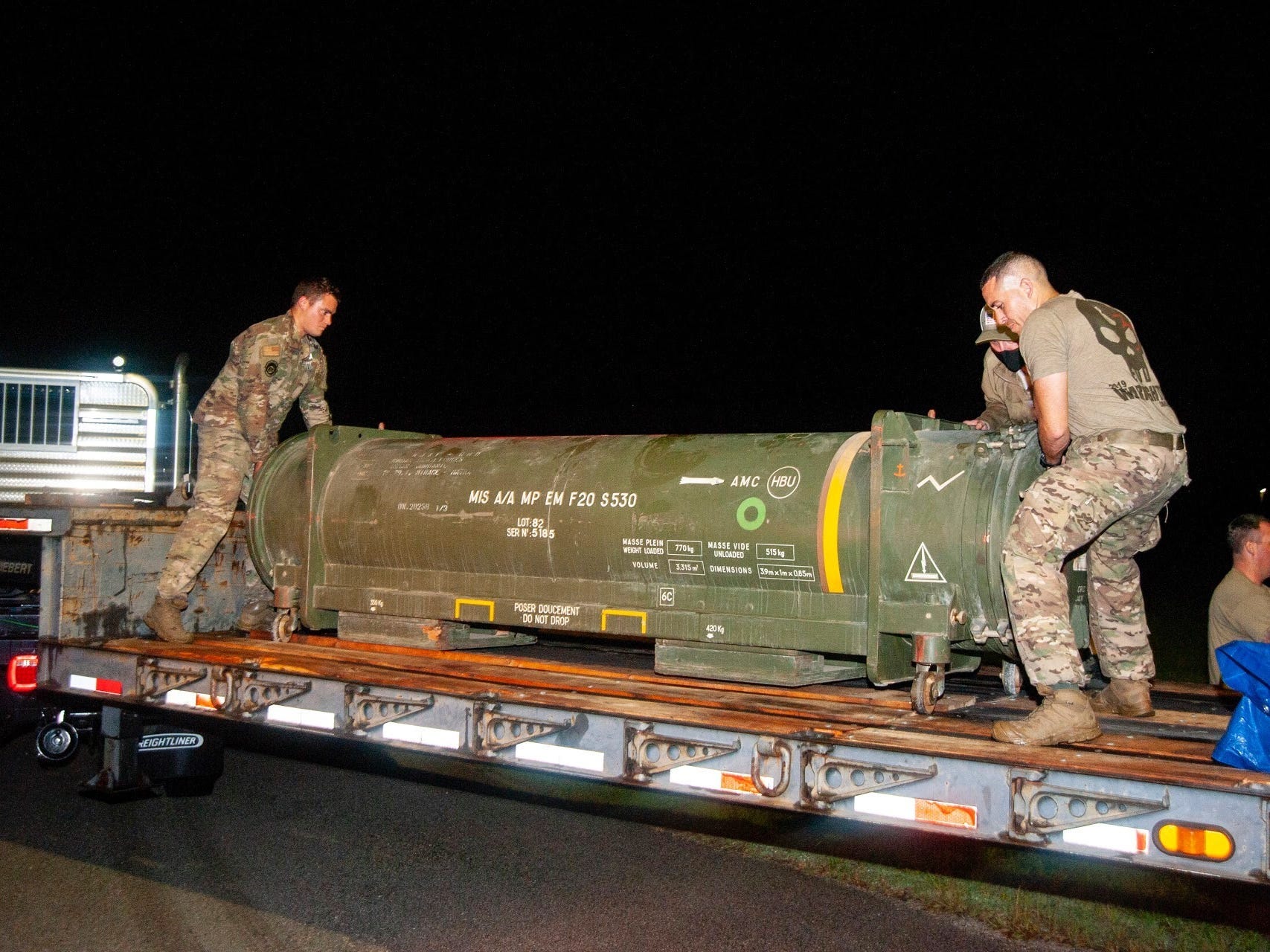 EfuNhICU0AALLyA?format=jpg&name=large