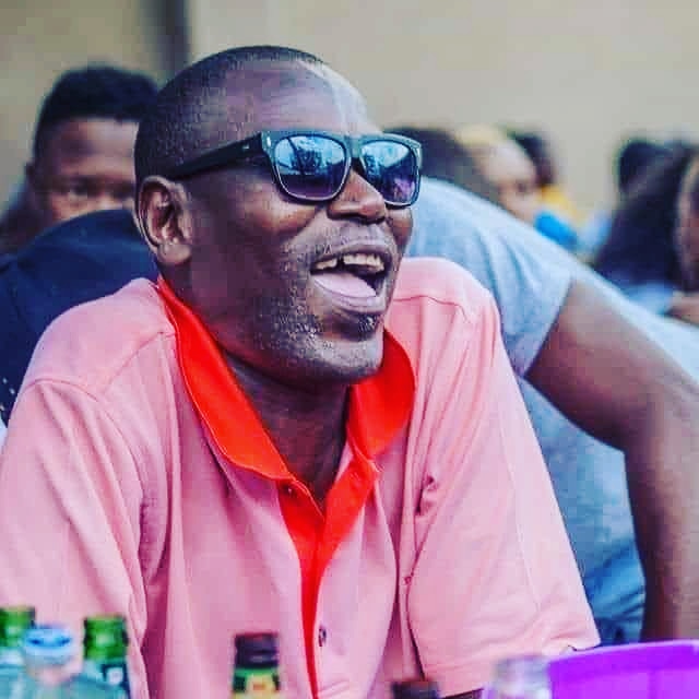 sojeez's tweet photo. Since they always say "Oksalayo we have a star"

What if having a star is the problem 🤔😜

Anyway let's not tag them... #Khosi4Life @KaizerChiefs #SJ https://t.co/b0eViHM5OQ