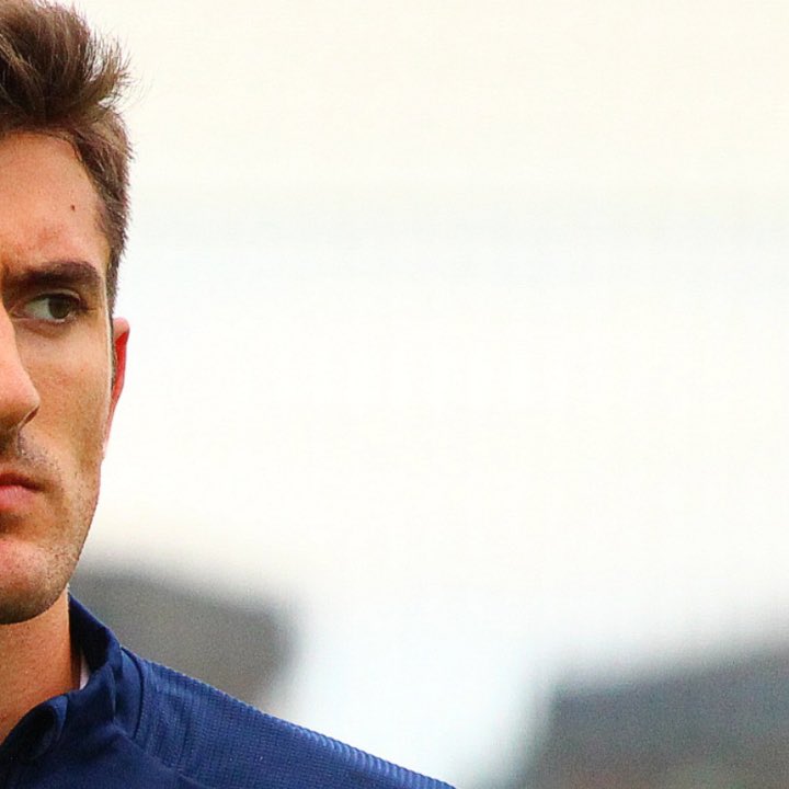 🛡 #DaniVivian 🛡

¿Cuántos ❤️ 𝗟𝗜𝗞𝗘𝗦 para el sheriff de la zaga? 🙌🏻