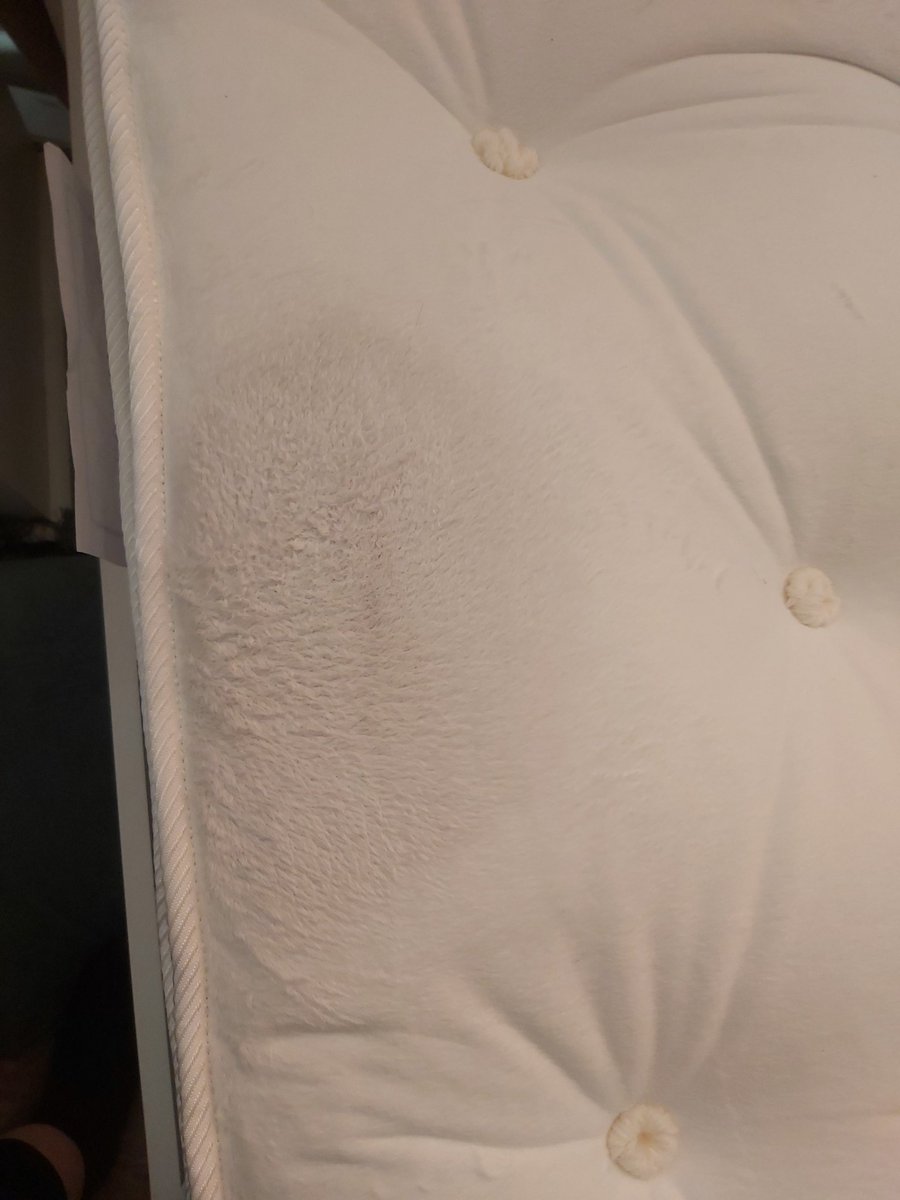 Mummiesguide's tweet photo. @Dreams_Beds had my new mattress delivered today and just went up to make it up after being told to leave it for a few hours to breath. Looks like someone has already tried this one out? https://t.co/fNMngco4RR