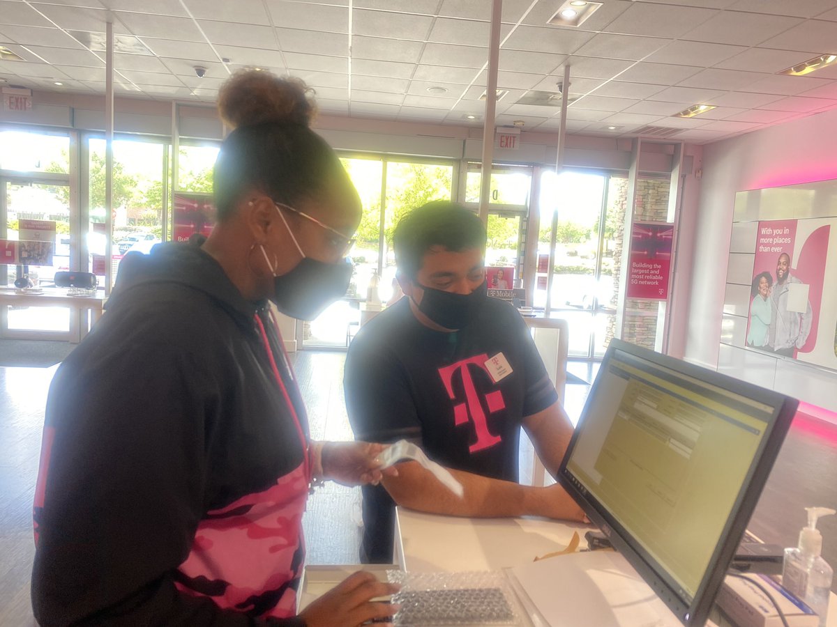 Shoutout to my RIS Luis for being a huge asset to our team! #T-Mobile  #ATLEast #1T-MobileSouth #SouthNeverSettles <a href="/toyalove27/">Nitoya Banks</a> <a href="/jackhjohnson/">Jack Johnson</a> <a href="/bnash001/">Brad Nash</a> <a href="/TracyNolan_/">Tracy E. Nolan</a>