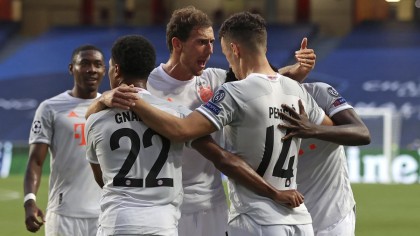 Sie sind Stolz auf ihre Verteidigung, aber sobald wir ein Loch in ihrer Verteidigung finden und ein Tor erzielen, müssen sie angreifen. Wenn das passiert, wird uns das Räume geben, und wir können das Spiel kontrollieren. 