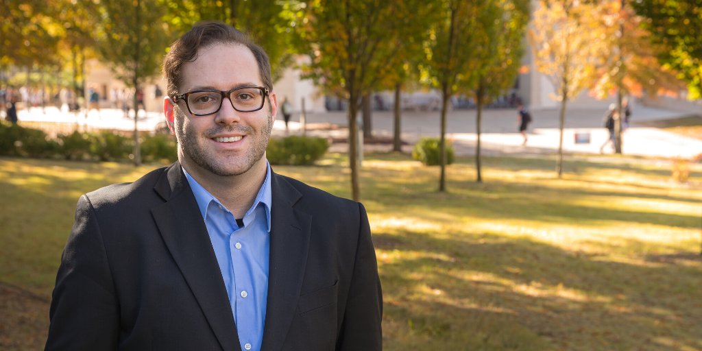 Huge congratulations to #uarklaw prof <a href="/JBWoodsProf/">Jordan Blair Woods</a> for placing his new policing article in <a href="/StanLRev/">Stanford Law Review</a>. His extremely timely article, Traffic Without the Police, will appear in volume 73 and soon on SSRN.