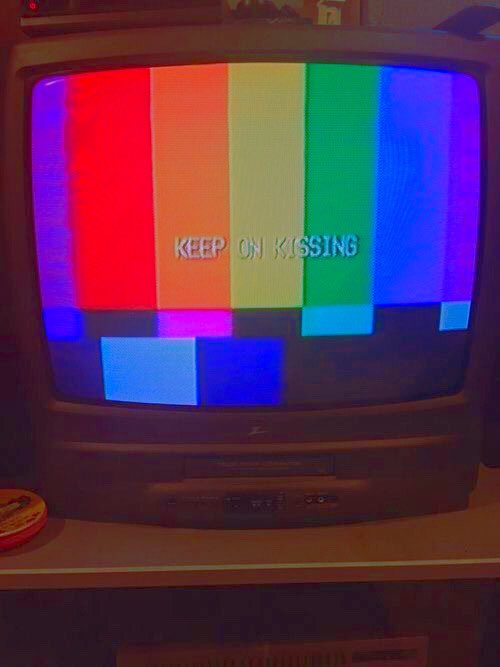 𝐭𝐫𝐞𝐚𝐭 𝐩𝐞𝐨𝐩𝐥𝐞 𝐰𝐢𝐭𝐡 𝐤𝐢𝐧𝐝𝐧𝐞𝐬𝐬 — 𝐫𝐚𝐢𝐧𝐛𝐨𝐰 𝟗𝟎𝐬