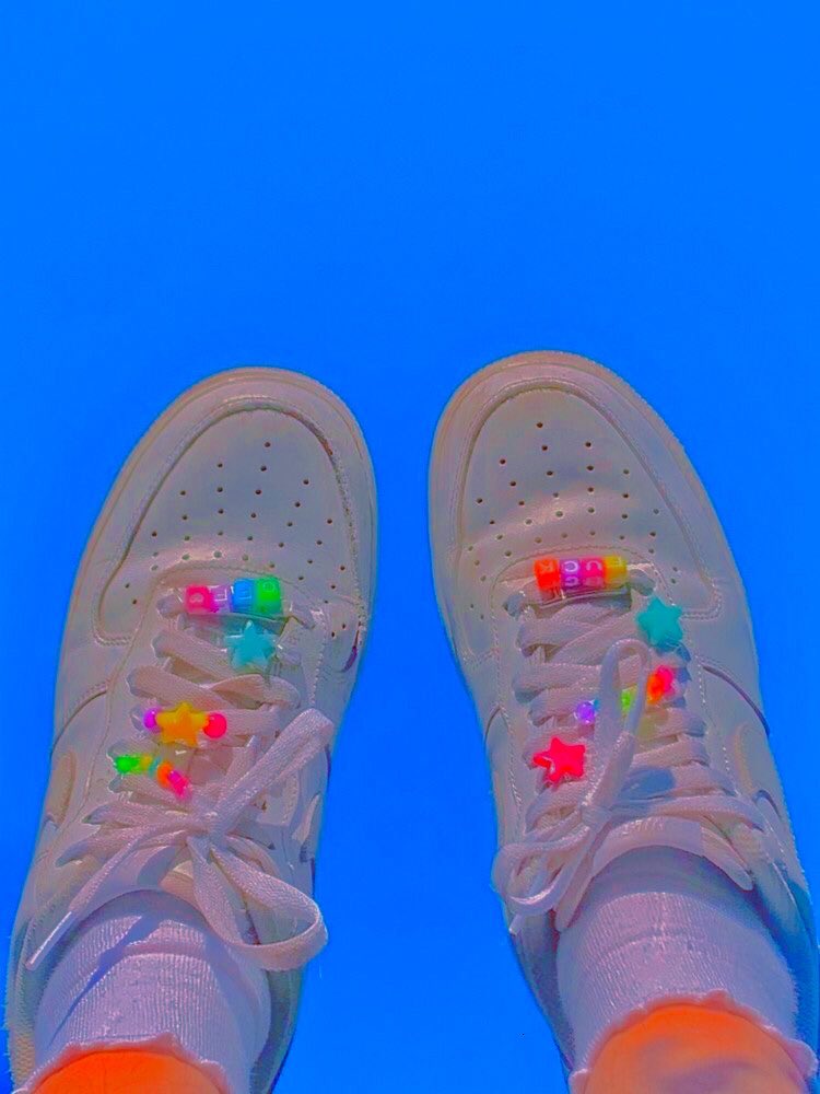 𝐭𝐫𝐞𝐚𝐭 𝐩𝐞𝐨𝐩𝐥𝐞 𝐰𝐢𝐭𝐡 𝐤𝐢𝐧𝐝𝐧𝐞𝐬𝐬 — 𝐫𝐚𝐢𝐧𝐛𝐨𝐰 𝟗𝟎𝐬