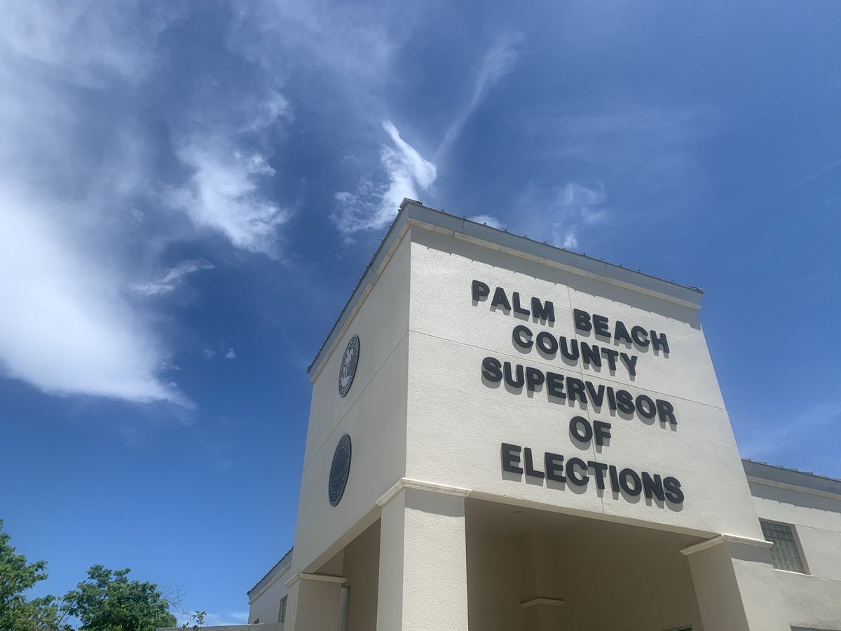  @pbcelections Wendy Link gives update on election so far:No widespread issues. Poll workers fully staffed. Much larger increase of drop off ballots (mail-in brought to elections offices) in last two days.