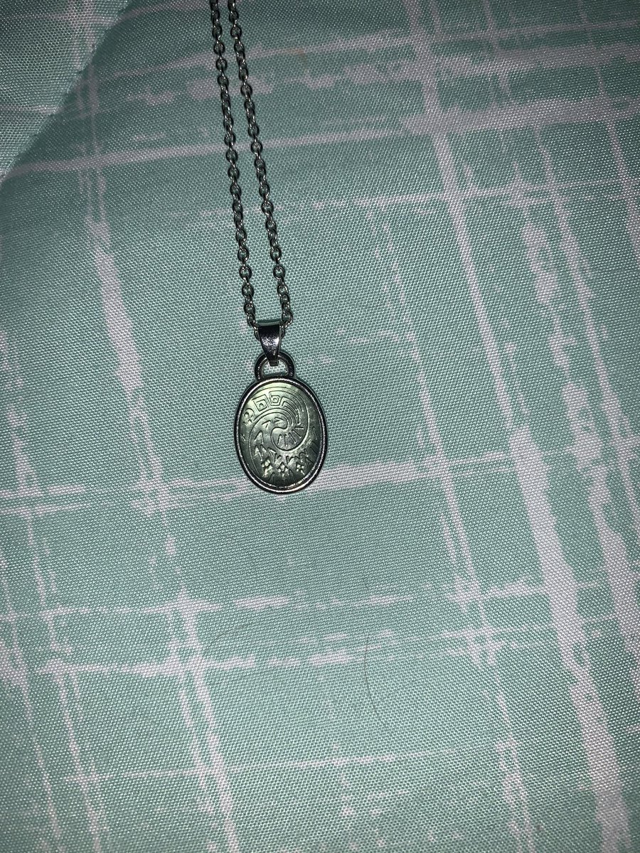 Moira_32984's tweet image. All@dresses and ready to leave for my interview. Very nervous and anxious. Could use all the luck right now. #interviewsay #2interview #jobsearch