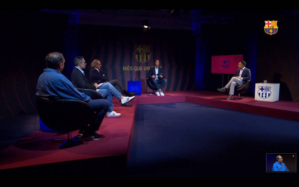  Follow this thread to keep up with Josep Maria Bartomeu's be interview on BarçaTV  #BartomeuDimision  #BartomeuOut