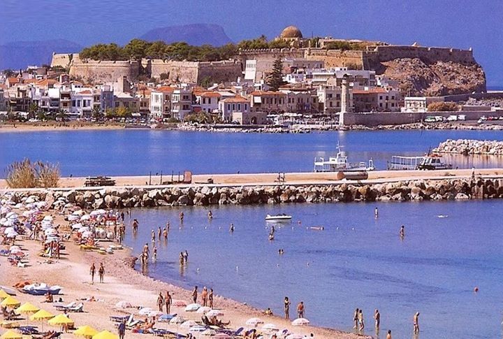 greciaparabrs's tweet photo. De volta ao passado... Rethymno, 1990 / Επιστροφή στο παρελθόν... Ρέθυμνο, 1990
#grecia #grécia #greece #ellada #ελλαδα #hellas #ελλας #rethymno #ρεθυμνο #crete #κρητη #ilhasgregas #vintagegreece #oldgreece #oldgreekphotos #retrogreece #greciaantiga #discovergreece #história https://t.co/NXUuXi92GG