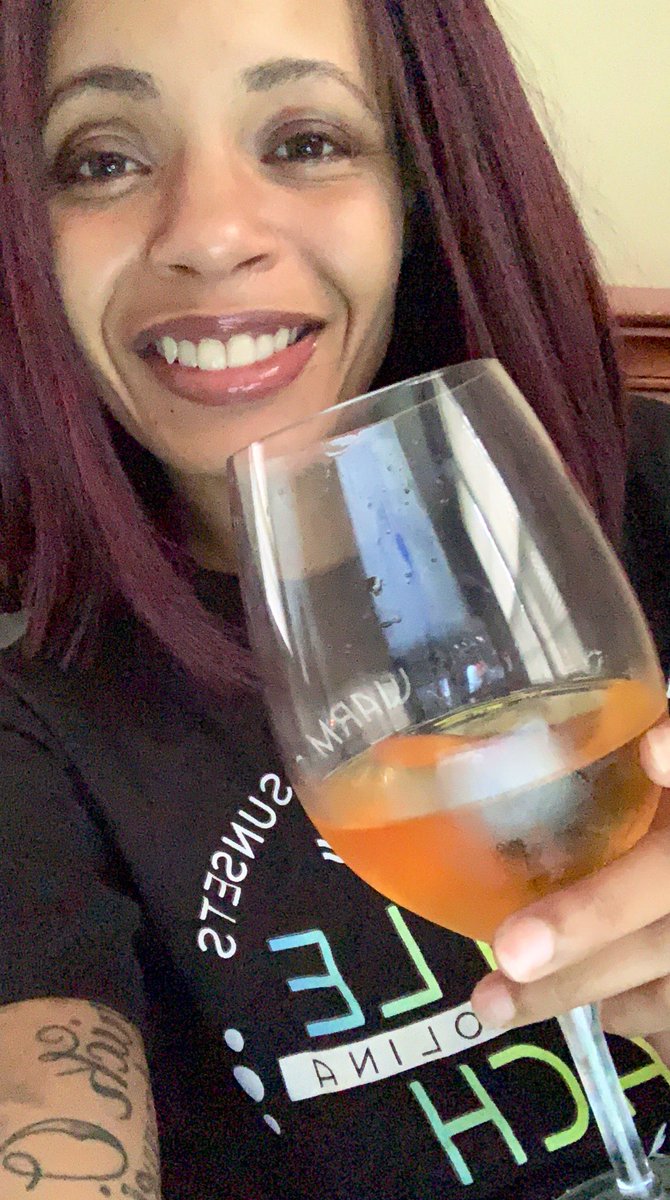 TashaBeKnowing's tweet photo. Fasting update: That ice cold apple juice hits different today😋
#NoExcuses #WednesdayTribe https://t.co/fwBdQomhW7