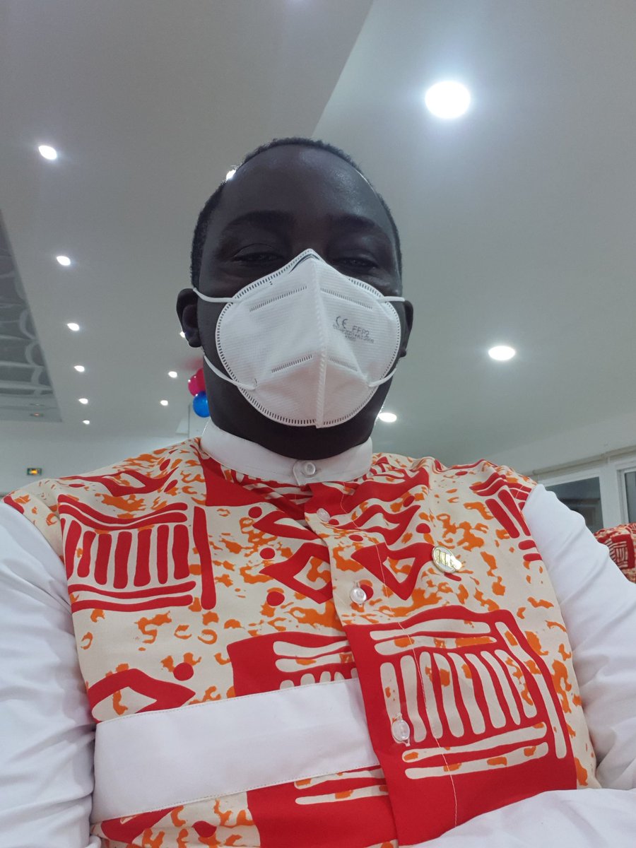 RRD9101's tweet photo. Je suis en ce moment au cérémonia house sis aux jardins de la Riviera pour assister au lancement des activités du Rotaract Abidjan Adjamé. 
#RotaractDistrict https://t.co/yXS74C6ytd