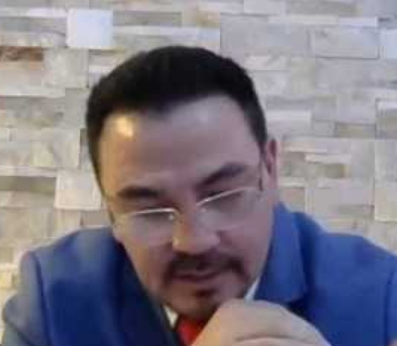 Hugo_Gutierrez_'s tweet photo. Vídeo revela que juez de garantía #Iquique, Ricardo Leyton, agredía físicamente a su propia madre. Y @PJudicialChile no ha hecho nada contra el agresor, por el contrario lo protege!  https://t.co/2LbZ9hiLrJ https://t.co/0jdZ4vMU4H