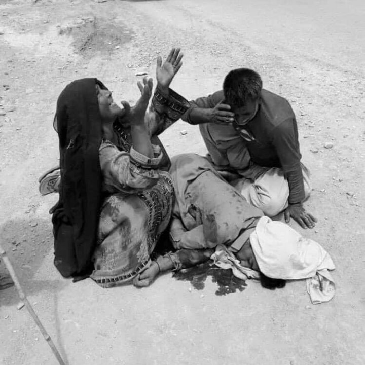 jadoon6968's tweet photo. The pain is beyond words 😢
#JusticeForHayathBaloch https://t.co/Bx0dmk8Sh8