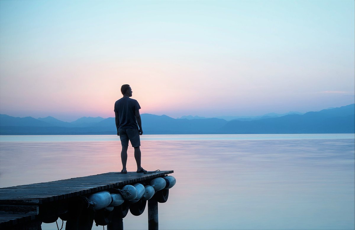 TradingCollege's tweet image. Early retirement - this millionaire who retired at 34 points out, &quot;the freedom and benefits of not having to work are priceless&quot; . More via @CNBCMakeIt : cnb.cx/2CRml0b

#earlyretirement #retirementplanning #learntotradeonline #financialfreedom