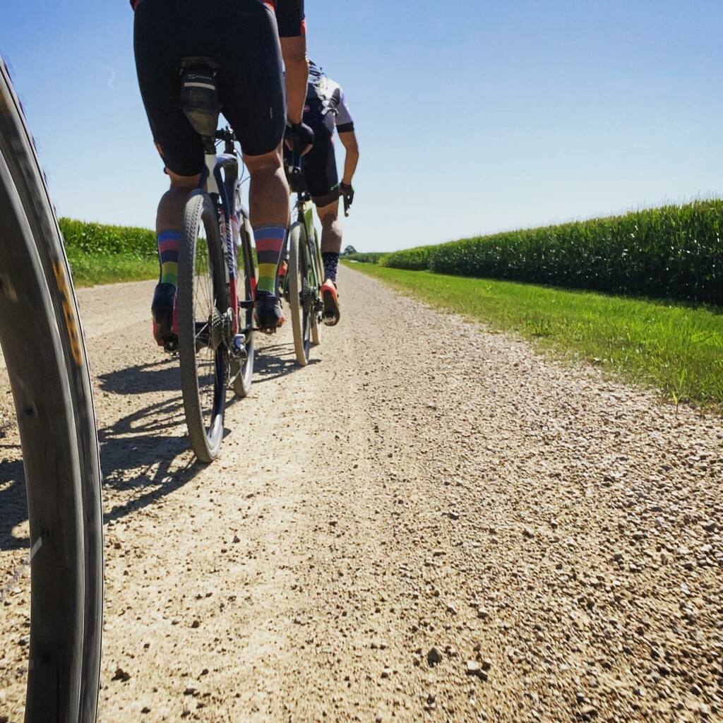 tittelba's tweet photo. Gravel Sunday 60 #whyiride #gravel #groupride #alwaysoutside #roughroad #instagram https://t.co/mZdj0qpBuK