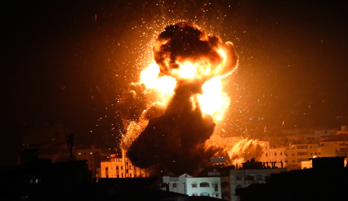 tweet2palestine's tweet photo. #Breaking| Israeli warplanes strike an agricultural land in eastern Zaitoun neighborhood in the Gaza strip.
#Gaza_under_attack https://t.co/DhRyM6MxnA