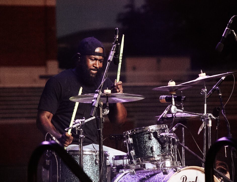 RichardAThomps4's tweet photo. Humbled for every opportunity that God allows and every person that helps make them happen I don’t take it lightly at all 🤟🏾🙌🏾 @soultonecymbals @meeaudio @cympad @dope_stickz @pearl_drums #greatful #blessed #drummer #dreamer #waco #wacotown #indy #chicago #wacostreetdrummer https://t.co/oEhaVIUjA7