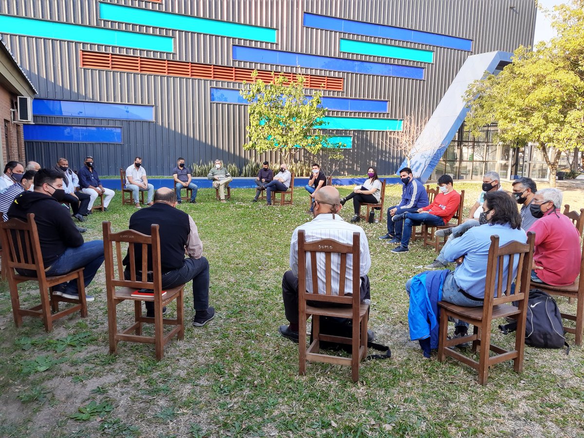 #Ahora #Chaco #Deportes
Reunión para trabajar protocolos ante la posibilidad de apertura de actividades deportivas. Participan clubes, asociaciones y federaciones de toda la provincia junto al <a href="/idch_deportes/">Instituto del Deporte Chaqueño</a>