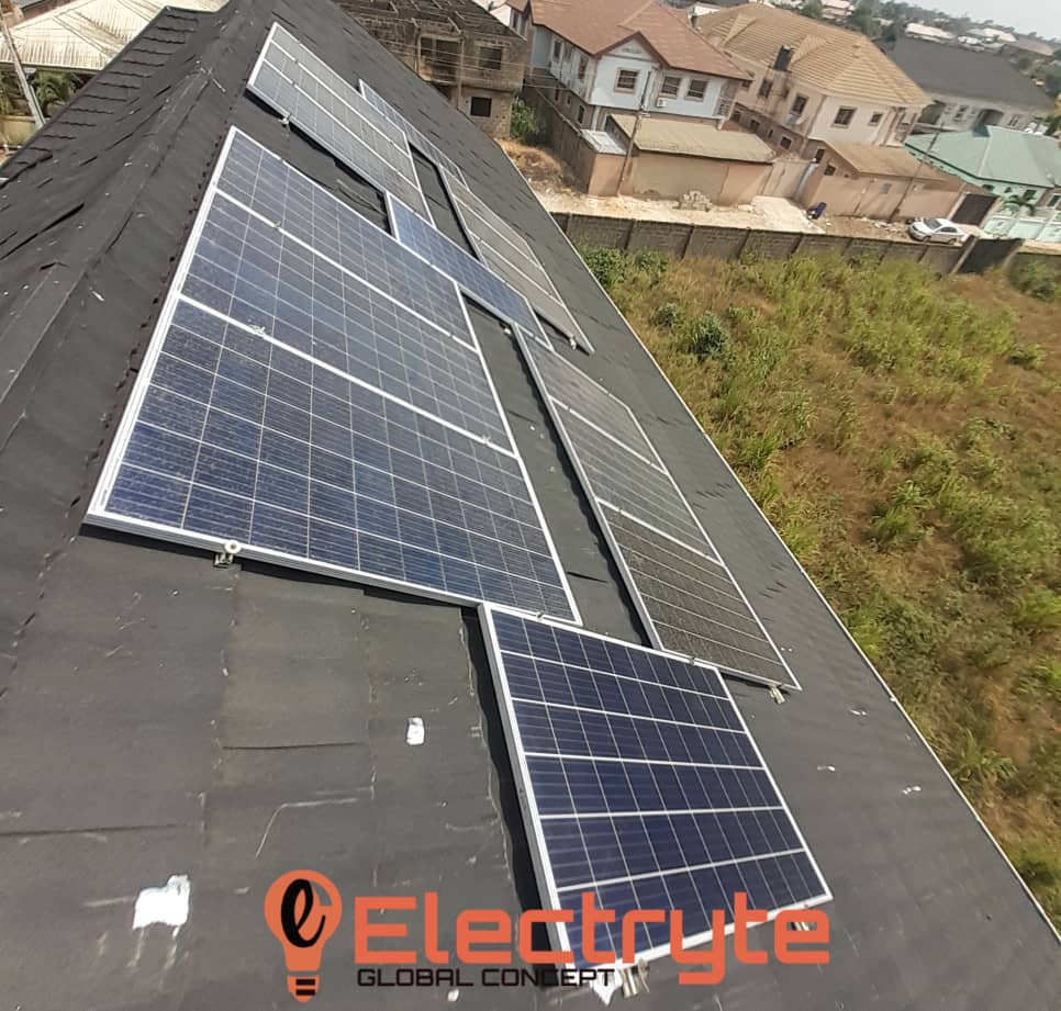 electryte_solar's tweet photo. A 5kva 48v hybrid inverter 8 battery system... With a 4kwh solar panel installation... Installation completed at Ikorodu #schoolsreopening #RBLPSG #BBErica #SenateDrama Neymar #Electryte #RenewableEnergy #ArapMWIZIandHis40Thieves #AirtelNigeria ... Contact now for yours. Help Rt https://t.co/pfvOAmd7u4