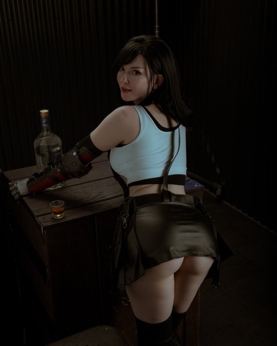 2 pic. Tons of Tifa goodies this month on Paytreeonnn! Huge shoutout to the Twitch donors that helped