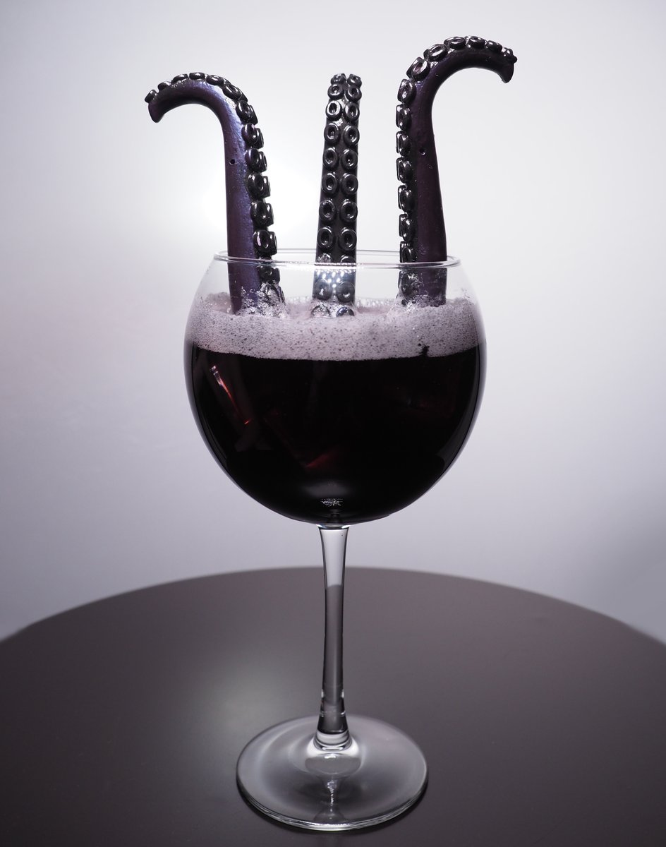 TipsyWizards's tweet photo. To get ready for September 1st we’ve concocted three elixirs to welcome you home. First up, The Black Lake! ⁠
https://t.co/lQuZWMe3zw
#harrypotter #hogwarts #blacklake #giantsquid #wizardingworld #backtohogwarts https://t.co/MIq8o5eKDw