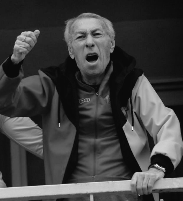 Efsane futbolcumuz Bombacı Halil lakaplı Halil Kiraz ağabeyimizin vefatını yoğun üzüntü içinde öğrenmiş bulunmaktayız,camiamızın ve tüm sevenlerinin başı sağolsun.

#BombaciHalil