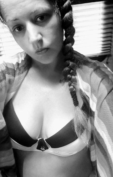 The naughtiest all natural goddess you will ever fine! BOW TO ME https://t.co/9SGQgEt1Ju