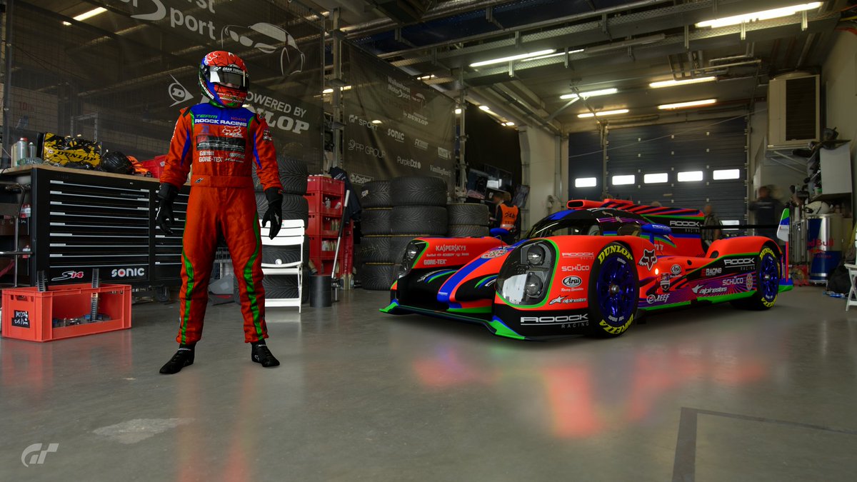 noche de carreras sobre las 23,00 horas desde el circuito de Monza Campeonato GT Classics 2 organizado por la escuderia <a href="/ImperatorsSrt/">Imperators eSport</a> 
Representado a <a href="/RoockTeam/">ROOCK RACING TEAM</a>  <a href="/rsampe15/">rsampe</a> 
Suerte compañero