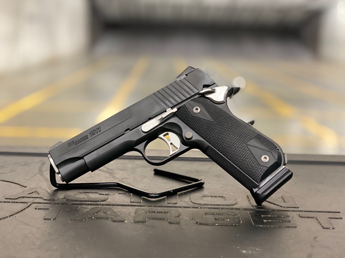 ShrpShootersUSA's tweet photo. Look what came in late today! SIG 1911 FASTBACK Nightmare Carry and a H&K VP9 ....so sweet! #sigsauer #1911fastback #nightmarecarry #hk #hecklorkoch #vp9 #sharpshootersusa #staysharp #atlanta #indoorgunrange #myhappyplace #funfactory #VisitRoswellGA https://t.co/HkUiDRmJYv
