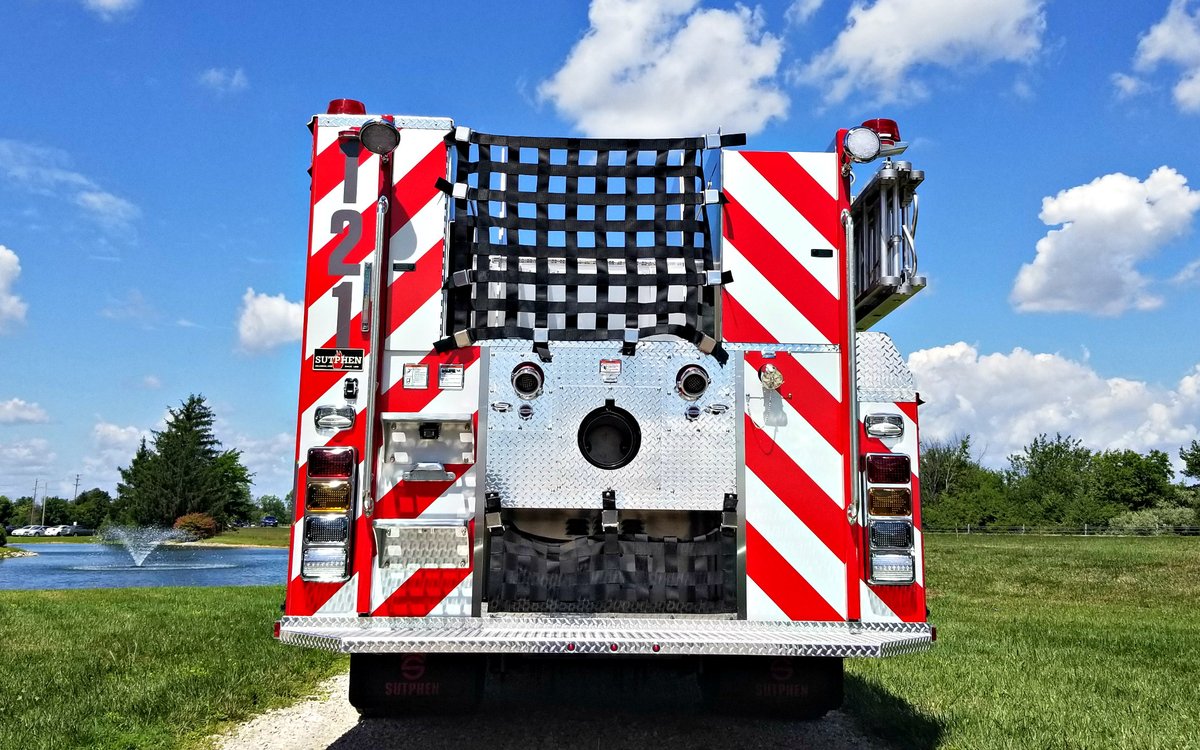 Sutphenfire's tweet photo. ✅ Remote Actuator for Rear Dump
✅ Extra Compartment Over the Wheel Well
✅ Ziamatic Ladder Rack
✅ Booster Reel with 200' of 1" Hose
✅ 1,500 GPM Waterous Pump
✅ So Much More

Together, Vienna FD, Stevens Fire Equipment and Sutphen designed  this engine for Vienna's community. https://t.co/fE7FnFqktl