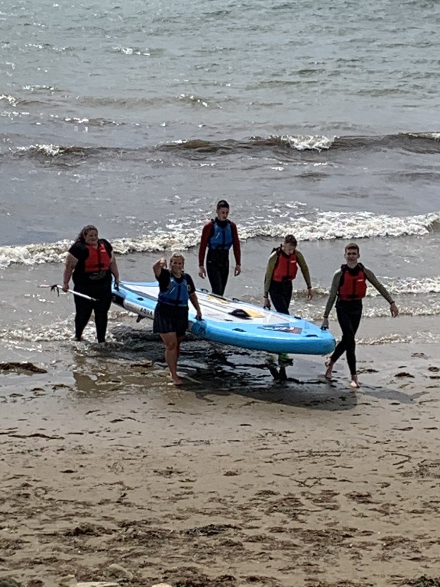 WeymouthStudent's tweet photo. Joys of seeing disengaged YP enjoying a day at the beach. Using their energy to paddle a giant paddle board! #ChesilFPZ #Collaborativeworking #weymouthcollege #lovemyjob https://t.co/9F4kDL3Wac