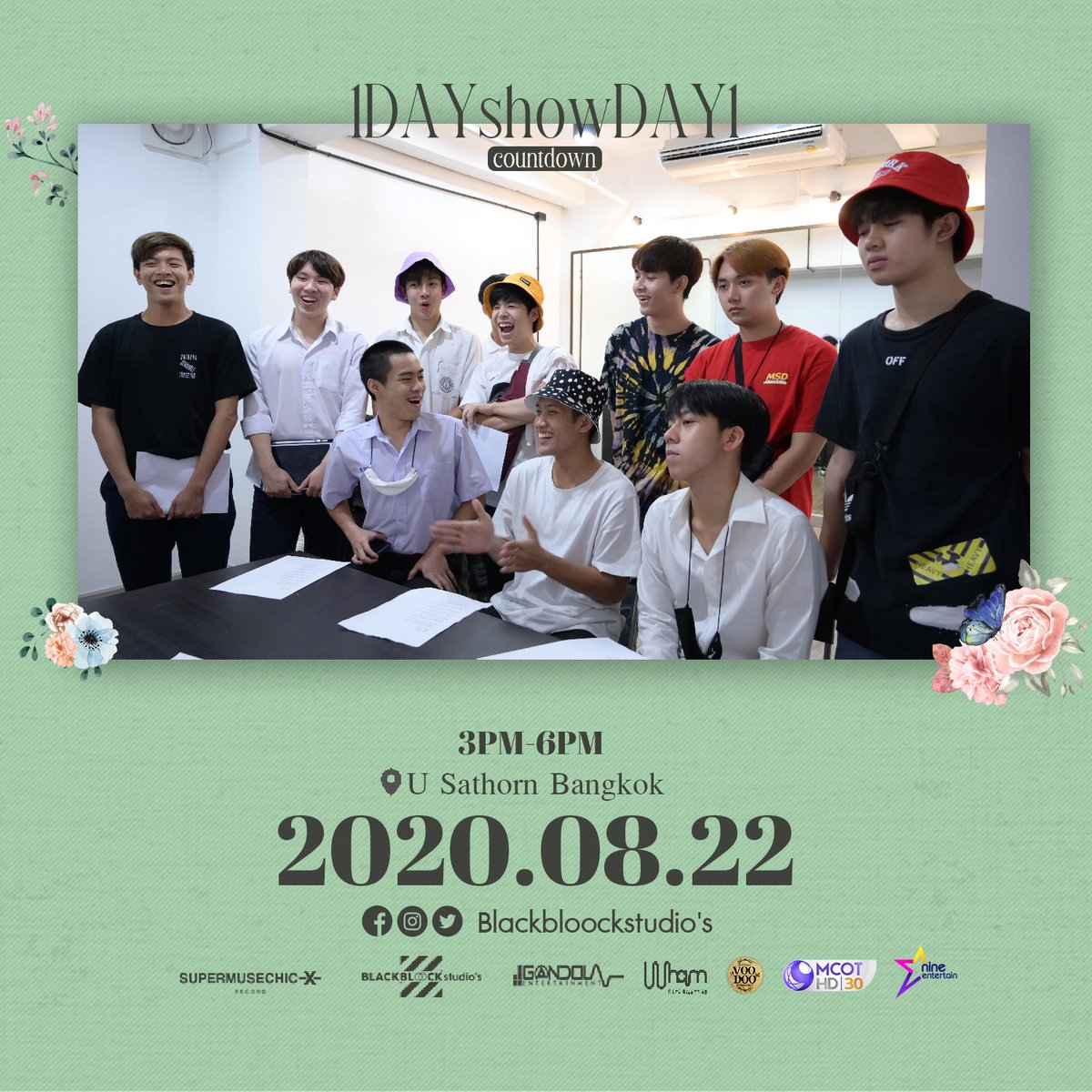 blackbloocks's tweet photo. ไหนใครจะไปงาน #1DAYSHOWDAY1     ยังมีรางวัล 10 รางวัลให้ไปร่วมสนุกรับบัตรนะ https://t.co/vscF0UfuXy https://t.co/zmQUf7Cdun