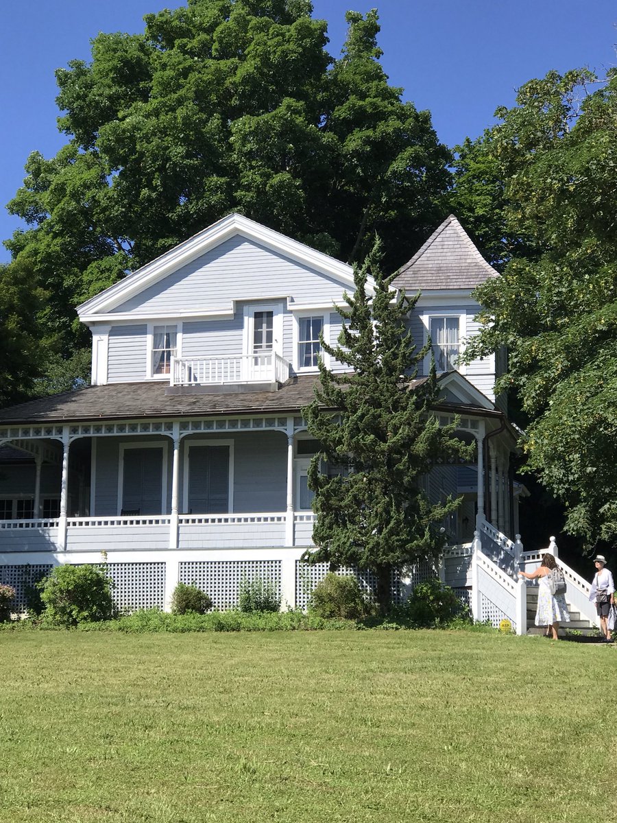 Quick aside: Last year, I also toured Eugene O’Neill’s boyhood home, Monte Cristo Cottage in Connecticut, the setting for his play “Long Day’s Journey Into Night” as part of the  @ONeill_Center’s National Critics Institute.  #LetsMovie  #TCMParty