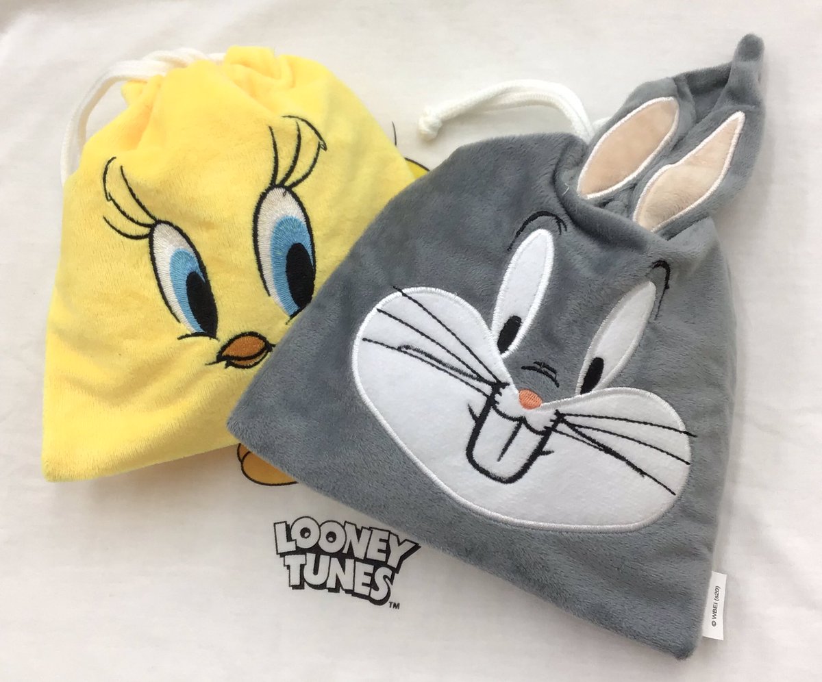 サンキューマートイオンタウン郡山店 V Twitter Looney Tunes サンキューマート Looney Tunesとのコラボ商品よりご紹介です トゥイーティーとバックスバニーの顔の巾着でバックスバニーの耳がぴょんとしてて可愛いアイテムです 物を入れるとより立体感が出て