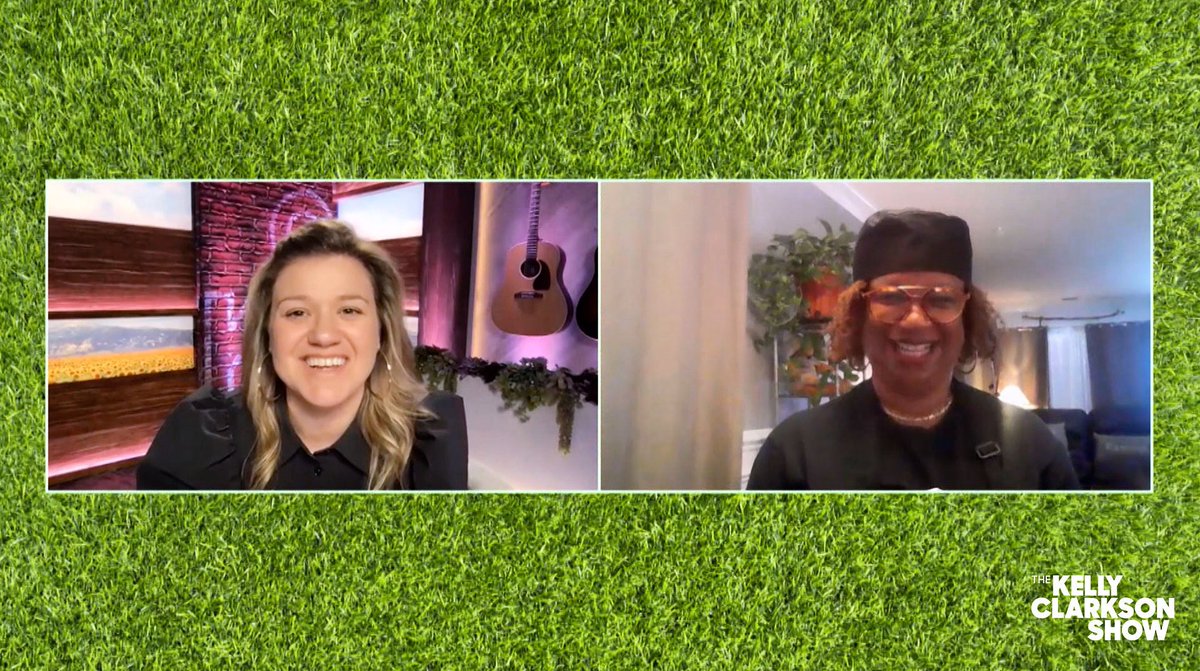 Sharon is going to be on <a href="/KellyClarksonTV/">The Kelly Clarkson Show</a>!! 
Tomorrow! Wednesday 8/19 @ 2pm est on NBC ✨✨