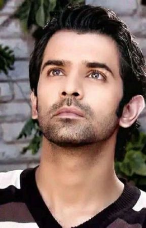 barunrogi's tweet photo. Ek, Do, Teen.....

When words fall silent
And the universe stands still
An Eternity Happens
The moment Says #IssPyaarKoKiyaNaamDoon 
@BarunSobtiSays : #Sobtians ka pyaar
#Ipkknd #BarunSobti 
His Day...in 2 days https://t.co/uESWMFijRX