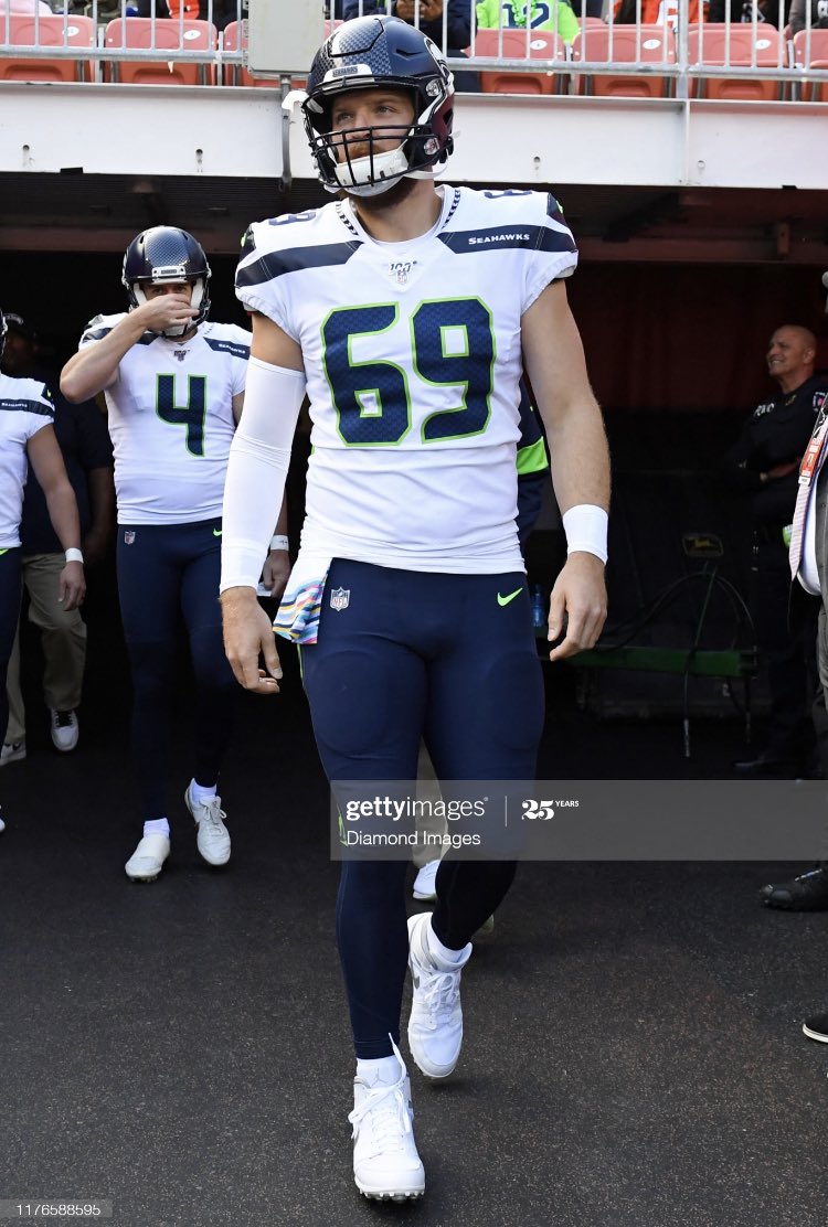 3. Tyler Ott – There really should be a 3-way tie for first, but someone has to take an L. Shooter sleeve, wrist tape, and the number? Nice.