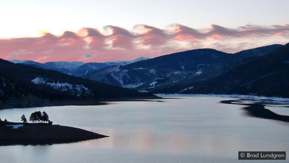 Kelvin-Helmholtz waves