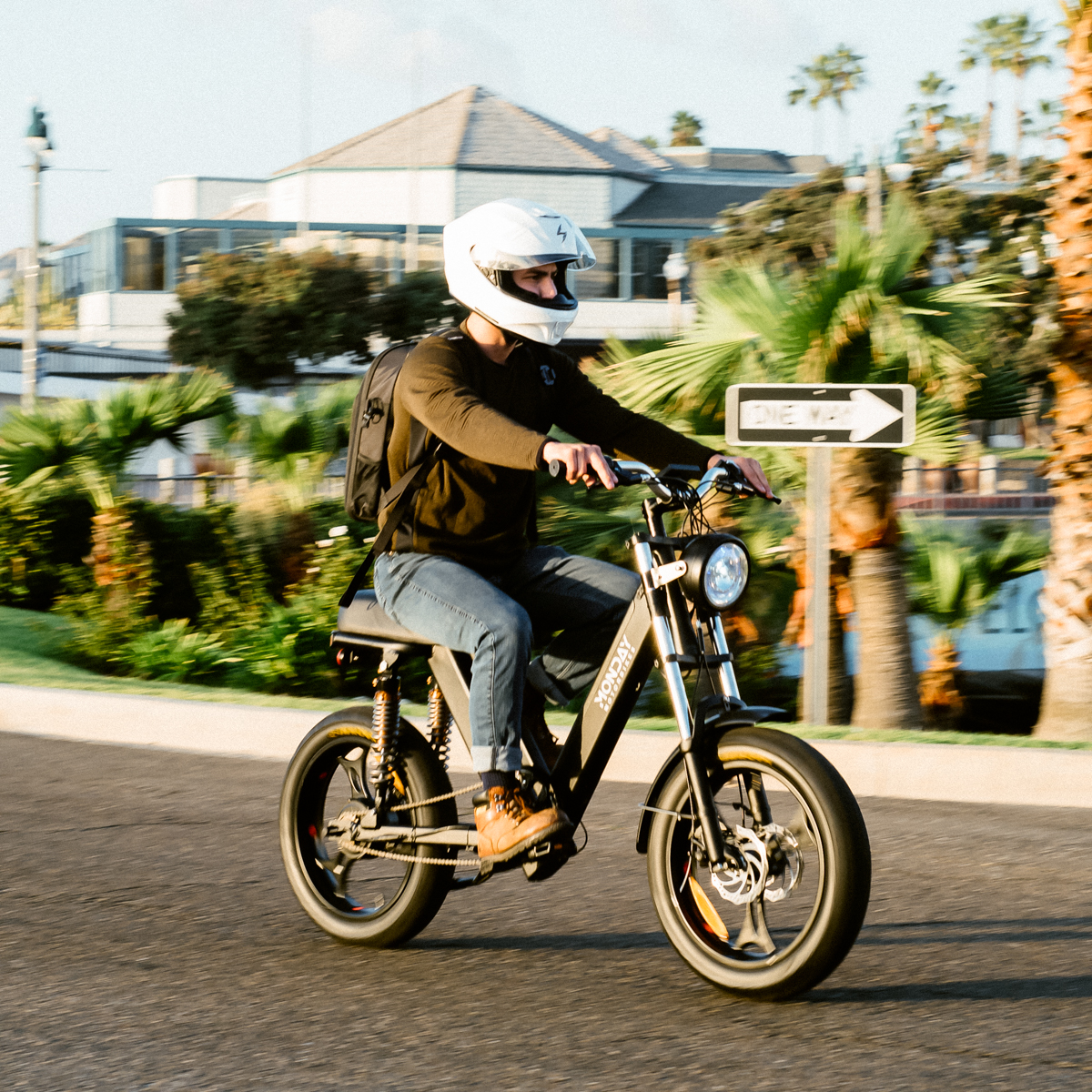Monday Motorbikes tweet media