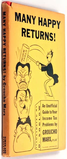 Groucho Marx siguió encuadrada en la misma tónica que caracterizaba sus actuaciones en la gran pantalla.En 1933 publicó “Beds”, su primer libro.Otros ensayos conocidos del autor son _Many Happy Returns_ (1942); _Groucho and Me_ (1959); _Memoirs of a Mangy Lover” (1963);