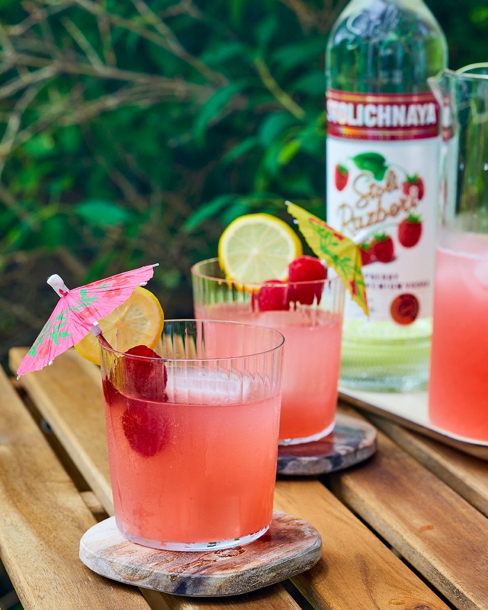 Since when is lemonade fierce? Since now.
Stoli Fierce Fermata
1.5 parts Stoli® Razberi (from @MinibarDelivery)
2 parts Fresh Lemonade
Garnish with fresh raspberries
#NationalLemonadeDay #Stoli #Vodka #Lemonade #StoliRazberi https://t.co/Ru1l1fos55