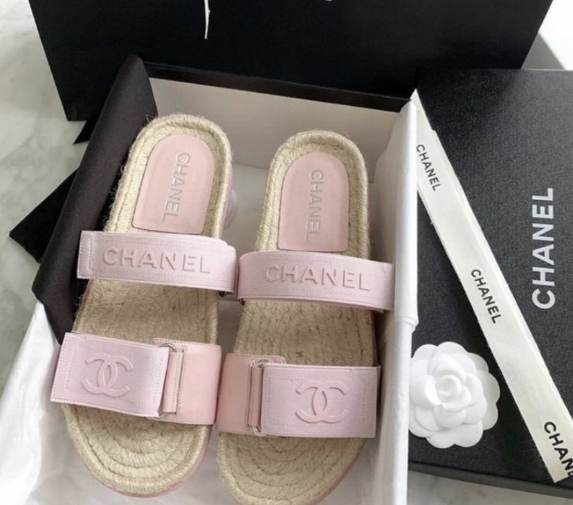 ✭ on X: pink chanel sandals  / X