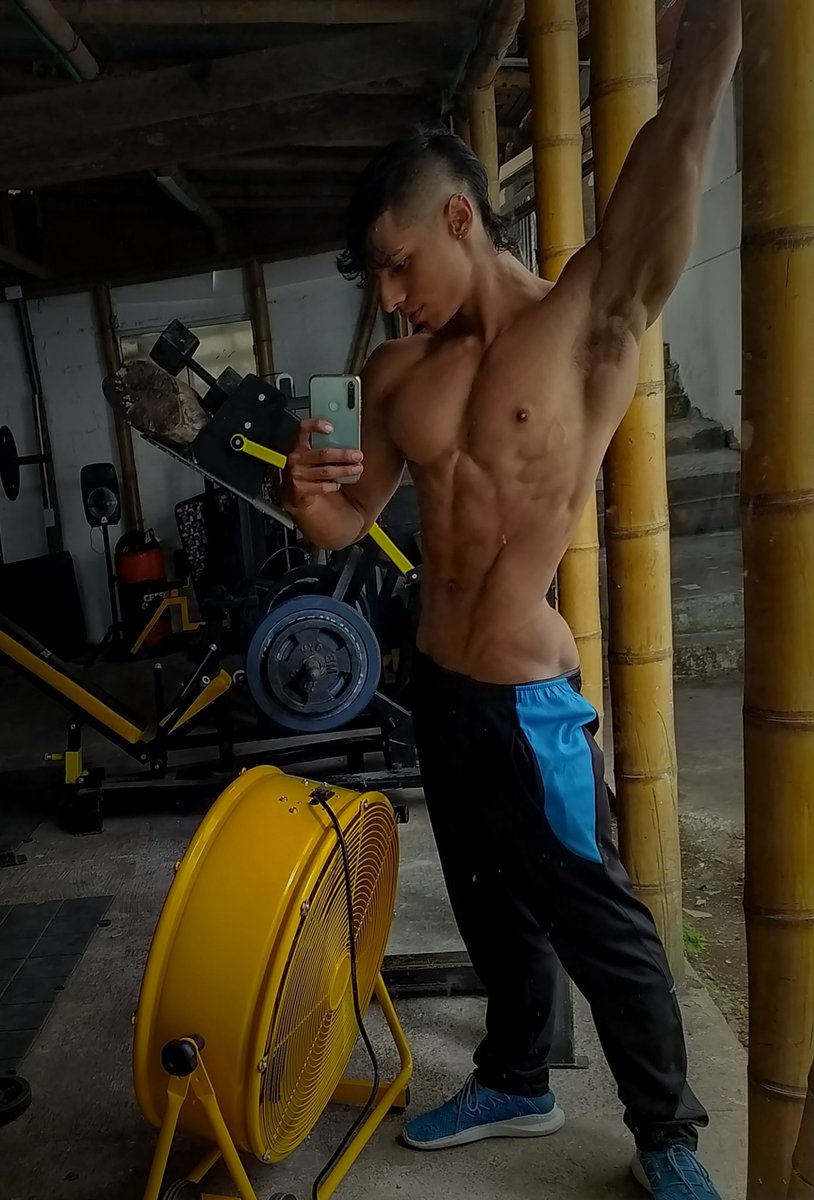 Owen_F4F's tweet photo. Online 🔥 @Flirt4Free 
#boy #gyus https://t.co/s0jHNTp7vF