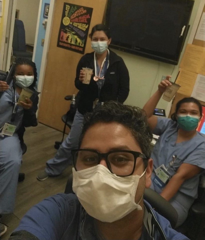 Dr_Mo_1111's tweet photo. #BobaTuesday is a thing! #familymedicine #intern #pgy1 https://t.co/MHKPKBw4dc
