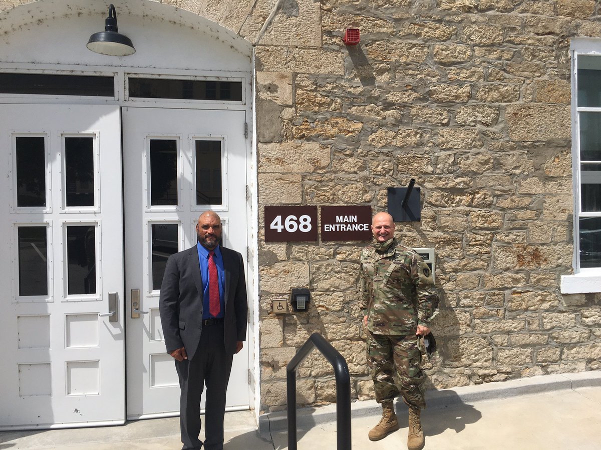 SapperNacho's tweet photo. Visit from GEN DALY @ArmyMateriel to @USArmyMCCoE discussing #LeaderDev and #DrivingChange in C2, Sustainment, and Leadership: all elements of Combat Power. Felt like a master’s level education in 30 minutes. https://t.co/2mwFkr8FRh