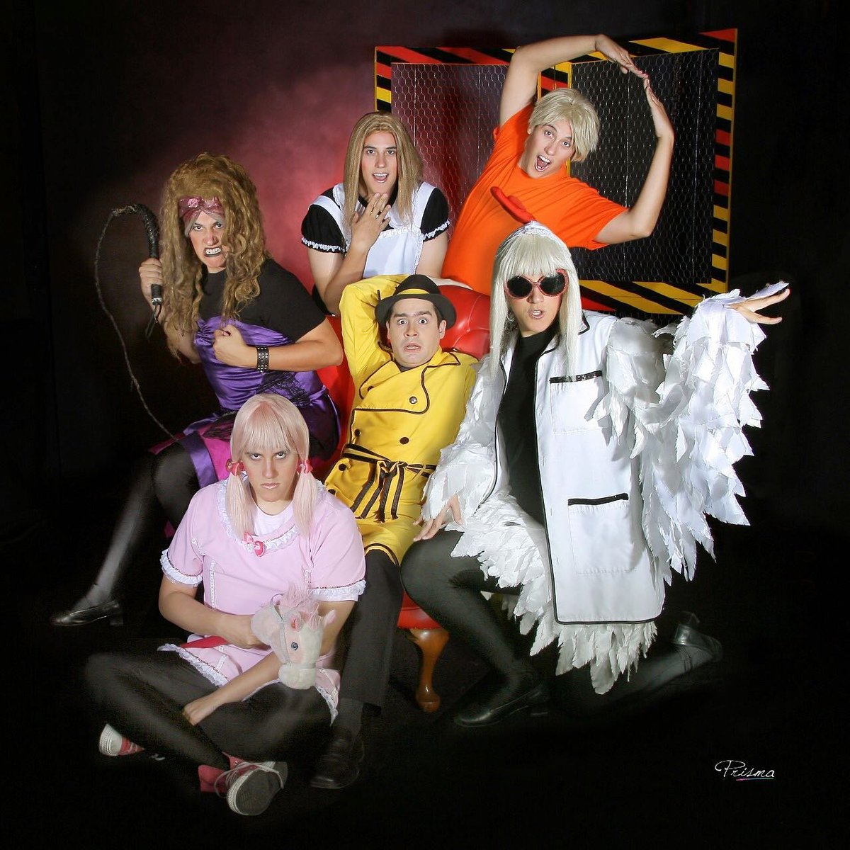 Siempre es un gusto para nosotros recibir en 𝗣𝗥𝗜𝗦𝗠𝗔 a los grandes talentos, pero cuando esos talentos además son personas maravillosas, el gusto se multiplica.
En esta imagen solo hay 2 grandes actores:
@lordmarcopolo y <a href="/manzostandup/">Arturo Manzo</a>....ah verdad! 
instagram.com/prismaestudios…