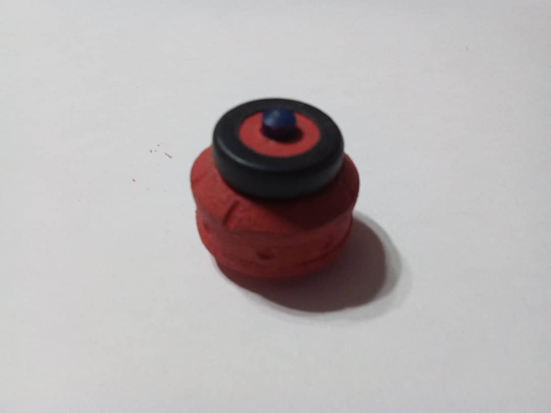 BeykeizG's tweet photo. Leyer: Fighter
Chip: Centurion
Doble Chasis: Heavenly
Driver: Spectrum
#beyblade #wbba #beybladeburst#beybladeburstevolution #beybladeburstturbo#beybladeburstgt #beybladeburstgachi#beyblademetalmasters 
#beybladeburstsparking #beybladeburstchoz #trompos https://t.co/2V2eAmP3TI
