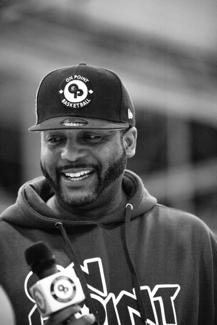 DrewEbanks's tweet photo. ON POINT BALLIN: Looking forward to having @Sportsnet NBA Editor @loung_s on the show tonight at 8pm talking @NBA Playoffs, @Raptors & his journey as a sportswriter! This one will be a ton of FUN!
@BarnBurnerNET & @zingotv Channel 250! #onpoint #barnburnernet #RTZ #NBAPlayoffs https://t.co/Jh3gR9EIe0