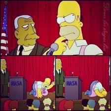 'Va a pasar la estación espacial por la constelacion de escorpio'
Yo: será esa escorpio? Es esa luz la estación o una estrella? Ahí va algo que se mueve, debe haber sido un avión. Momento, no hay aviones circulando, era la estación espacial, maldita sea, lo arruinaste todo!!