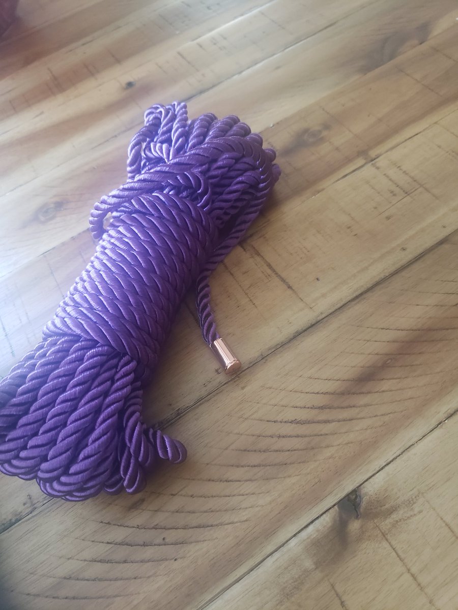 dconly2's tweet photo. ʟᴇɴɢᴛʜ ɪs ᴇᴠᴇʀʏᴛʜɪɴɢ  #shibari #shibarities #dominatrix #findom #fetish #footfetish #safeword #redroom #loveispain #spanking #cashslave #paypig #humanatm #walletdrain #sexualtherapy. 🅖︎🅤︎🅔︎🅢︎🅢︎ 🅗︎🅞︎🅦︎ 🅛︎🅞︎🅝︎🅖︎ ? https://t.co/qpwP9ASaiI